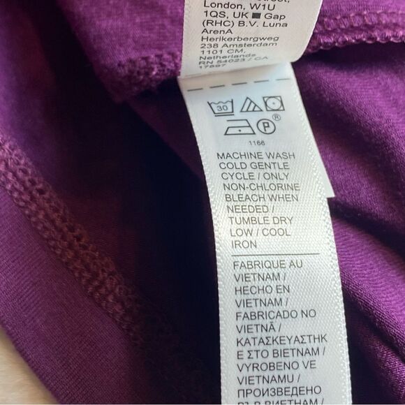 Athleta Purple Cold Shoulder Turtleneck New With Tags Size Medium - Picture 6 of 13